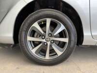 Toyota Prius 2018 5p C Híbrido L4/1.5 Aut 2018 Toyota Prius Venta Llantas 1