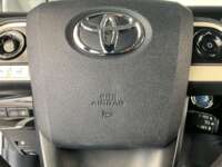 Toyota Prius 2017 5p Base Hibrido L4/1.8 Aut 2017 Toyota Prius Venta Interiores 14