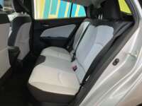 Toyota Prius 2017 5p Base Hibrido L4/1.8 Aut 2017 Toyota Prius Venta Interiores 23