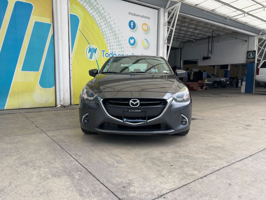 Mazda 2 2019 4p i Grand Touring L4/1.5 Aut 2019 Mazda 2 Venta Exteriores 2