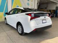 Toyota Prius 2019 5p Base CVT 2019 Toyota Prius Venta Exteriores 7