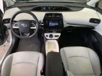 Toyota Prius 2017 5p Base Hibrido L4/1.8 Aut 2017 Toyota Prius Venta Interiores 4