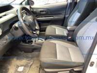 Toyota Prius 2018 5p C Híbrido L4/1.5 Aut 2018 Toyota Prius Ingreso Interiores 1