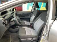 Toyota Prius 2018 5p C Híbrido L4/1.5 Aut 2018 Toyota Prius Venta Interiores 21