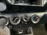 Toyota Hilux 2019 2p Cabina Sencilla L4/2.7 Man 2019 Toyota Hilux Venta Interiores 7