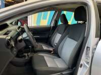 Toyota Prius 2018 5p C Híbrido L4/1.5 Aut 2018 Toyota Prius Venta Interiores 21