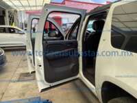 Chevrolet Suburban 2013 5p LT V8/5.3 Piel 2da Banca Cubo Aut  2013 Chevrolet Suburban Ingreso Interiores 15