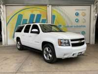 Chevrolet Suburban 2013 5p LT V8/5.3 Piel 2da Banca Cubo Aut  2013 Chevrolet Suburban Venta Exteriores 3