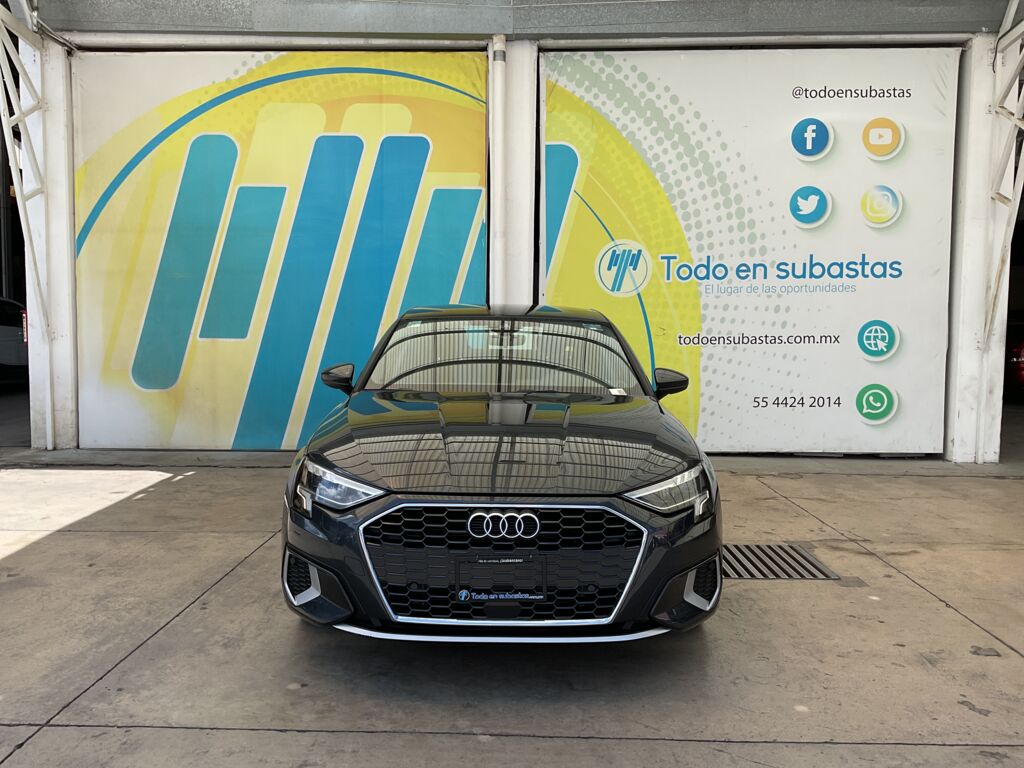 Audi A3 2023 4p 40 Select L4/2.0/T S-tronic 2023 Audi A3 Venta Exteriores 2