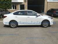 Kia Rio 2020 4p Sedán LX L4/1.6 Man  2020 Kia Rio Ingreso Exteriores 3
