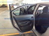Dodge Attitude 2022 SE,1.2 L 3 cilindros DOHC 12 V 2022 Dodge Attitude Ingreso Interiores 15