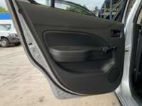 Dodge Attitude 2022 SE,1.2 L 3 cilindros DOHC 12 V 2022 Dodge Attitude Venta Interiores 17