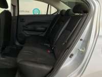 Dodge Attitude 2022 SE,1.2 L 3 cilindros DOHC 12 V 2022 Dodge Attitude Venta Interiores 18