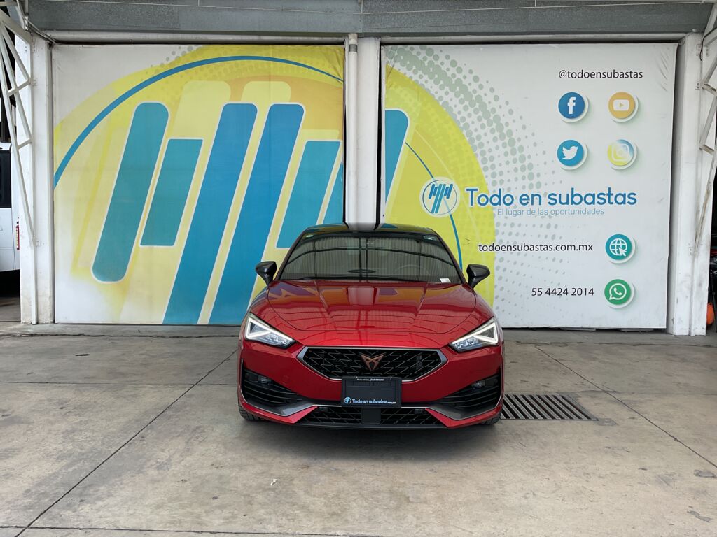 Cupra León  2024 5p L4/2.0/T/300 HP DSG 2024 Cupra León  Venta Exteriores 2