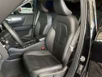 Volvo XC40 2021 5p Momentum T4 L4/2.0/T Aut 2021 Volvo XC40 Venta Interiores 22