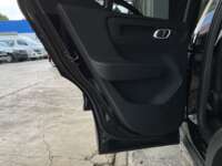 Volvo XC40 2021 5p Momentum T4 L4/2.0/T Aut 2021 Volvo XC40 Venta Interiores 23