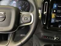 Volvo XC40 2021 5p Momentum T4 L4/2.0/T Aut 2021 Volvo XC40 Venta Interiores 7