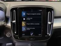 Volvo XC40 2021 5p Momentum T4 L4/2.0/T Aut 2021 Volvo XC40 Venta Interiores 8