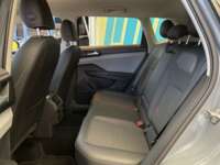 Volkswagen Taos 2021 5p Comfortline L4/1.4/T Tiptronic 2021 Volkswagen Taos Venta Interiores 24