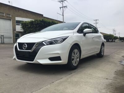 Nissan Versa 2021 