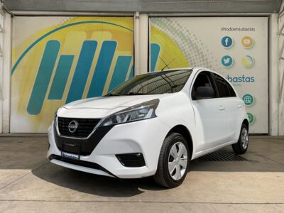 Nissan March 2022 5p Sense L4/1.6 Aut