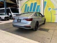 Volkswagen Jetta 2023 4p Trendline L4/1.4/T Tiptronic 2023 Volkswagen Jetta Venta Exteriores 5