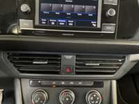 Volkswagen Jetta 2023 4p Trendline L4/1.4/T Tiptronic 2023 Volkswagen Jetta Venta Interiores 9