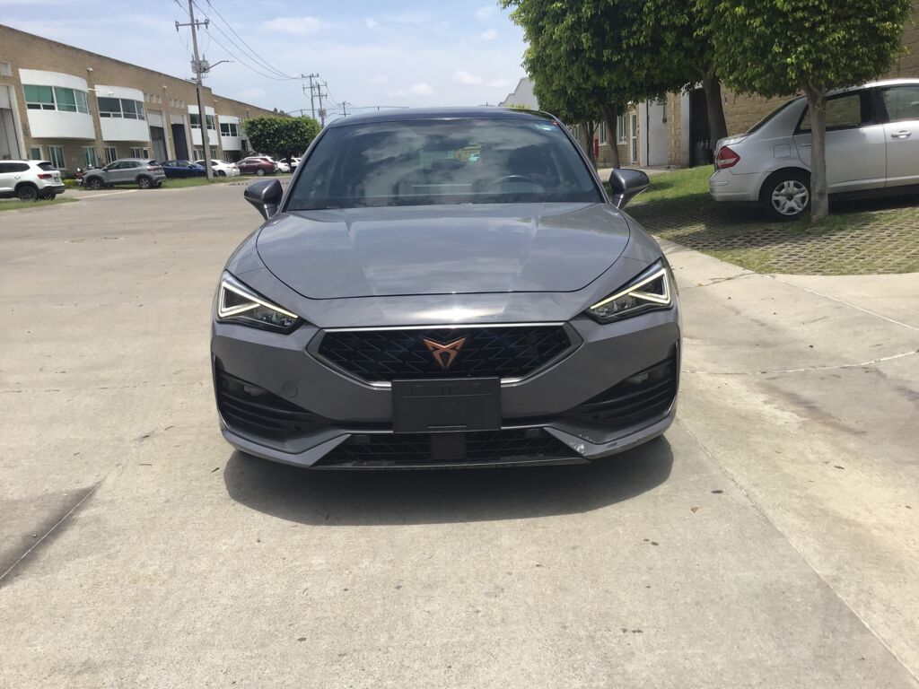Cupra León  2023 5p L4/2.0/T/245 HP DSG 2023 Cupra León  Venta Exteriores 2