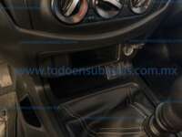 Nissan NP300 Frontier 2023  2023 Nissan NP300 Frontier Ingreso Interiores 10