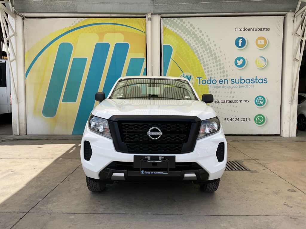 Nissan NP300 Frontier 2023 4p SE L4/2.5 Man 2023 Nissan NP300 Frontier Venta Exteriores 2