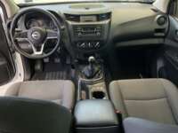 Nissan NP300 Frontier 2023 4p SE L4/2.5 Man 2023 Nissan NP300 Frontier Venta Interiores 4