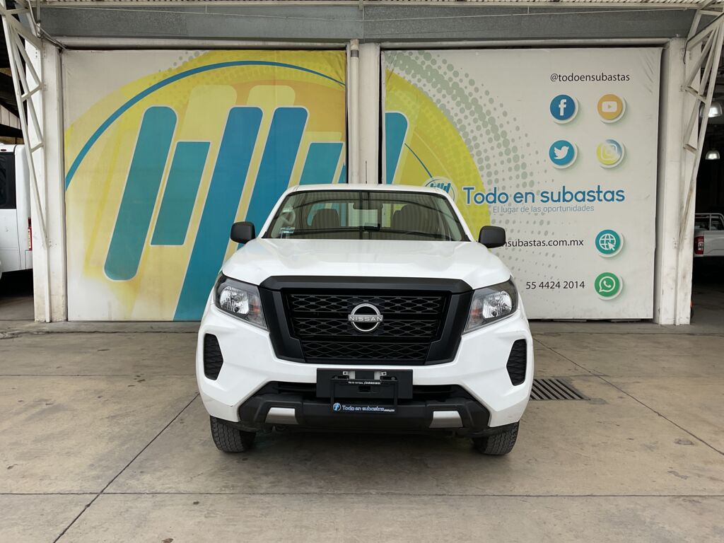 Nissan NP300 Frontier 2023 4p SE L4/2.5 Man 2023 Nissan NP300 Frontier Venta Exteriores 2
