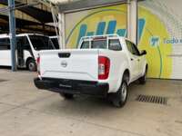Nissan NP300 Frontier 2023 4p SE L4/2.5 Man 2023 Nissan NP300 Frontier Venta Exteriores 5