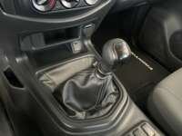 Nissan NP300 Frontier 2023 4p SE L4/2.5 Man 2023 Nissan NP300 Frontier Venta Interiores 11