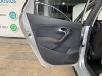 Volkswagen Polo 2020 5p Comfortline Plus L4/1.6 Tiptronic 2020 Volkswagen Polo Venta Interiores 18