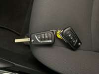 Toyota Corolla 2020 4p Base L4/1.8 CVT  2020 Toyota Corolla Venta Interiores 13
