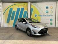 Toyota Prius 2019 5p C Hibrido L4/1.5/Aut 2019 Toyota Prius Venta Exteriores 3