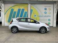 Toyota Prius 2019 5p C Hibrido L4/1.5/Aut 2019 Toyota Prius Venta Exteriores 4