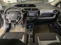 Toyota Prius 2019 5p C Hibrido L4/1.5/Aut 2019 Toyota Prius Venta Interiores 4
