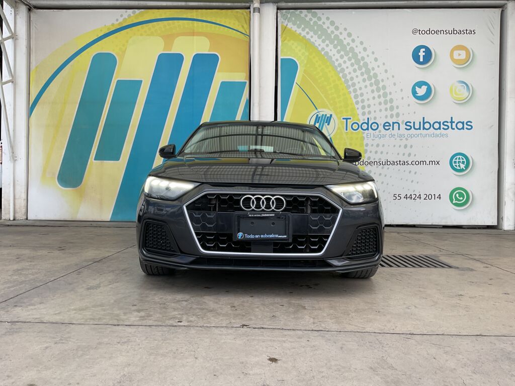 Audi A1 2021 5p Sportback S Line L4/2.0/T S-Tronic       2021 Audi A1 Venta Exteriores 2