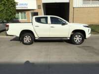 Mitsubishi L200 2021 4p Doble L4/2.5/T Diesel Man 4x4 2021 Mitsubishi L200 Venta Exteriores 4