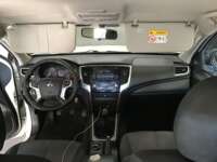 Mitsubishi L200 2021 4p Doble L4/2.5/T Diesel Man 4x4 2021 Mitsubishi L200 Venta Interiores 19