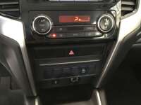 Mitsubishi L200 2021 4p Doble L4/2.5/T Diesel Man 4x4 2021 Mitsubishi L200 Venta Interiores 4