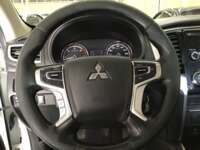 Mitsubishi L200 2021 4p Doble L4/2.5/T Diesel Man 4x4 2021 Mitsubishi L200 Venta Interiores 8