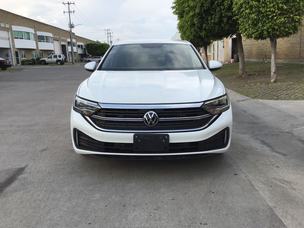 Volkswagen Jetta 2023 4p Comfortline L4/1.4/T Tiptronic 2023 Volkswagen Jetta Venta Exteriores 2