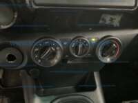 Toyota Hilux 2020 4p Doble Cabina Base L4/2.7 Man 2020 Toyota Hilux Ingreso Interiores 9