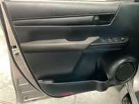 Toyota Hilux 2020 4p Doble Cabina Base L4/2.7 Man 2020 Toyota Hilux Venta Interiores 12