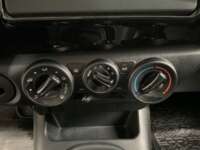 Toyota Hilux 2020 4p Doble Cabina Base L4/2.7 Man 2020 Toyota Hilux Venta Interiores 7