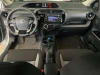 Toyota Prius 2019 5p C Hibrido L4/1.5/Aut 2019 Toyota Prius Venta Interiores 4