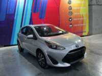 Toyota Prius 2019 5p C Hibrido L4/1.5/Aut 2019 Toyota Prius Venta Exteriores 3
